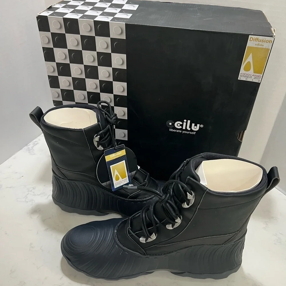 Ecilu Black Lace-Up Boots